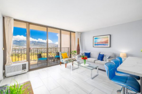 Tropical Retreat Near Waikiki Beach with Parking
